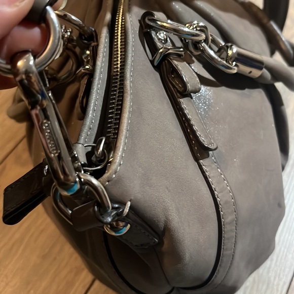Authentic Coach bag - Picture 5 of 12